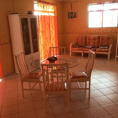 Location De Meubles Vila Morne-a-l'Eau Exterior foto