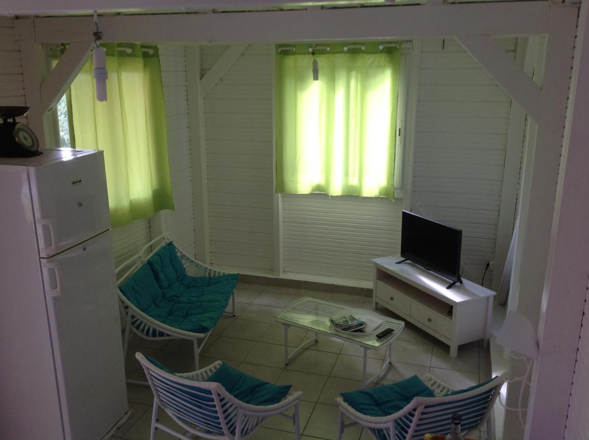Location De Meubles Vila Morne-a-l'Eau Exterior foto