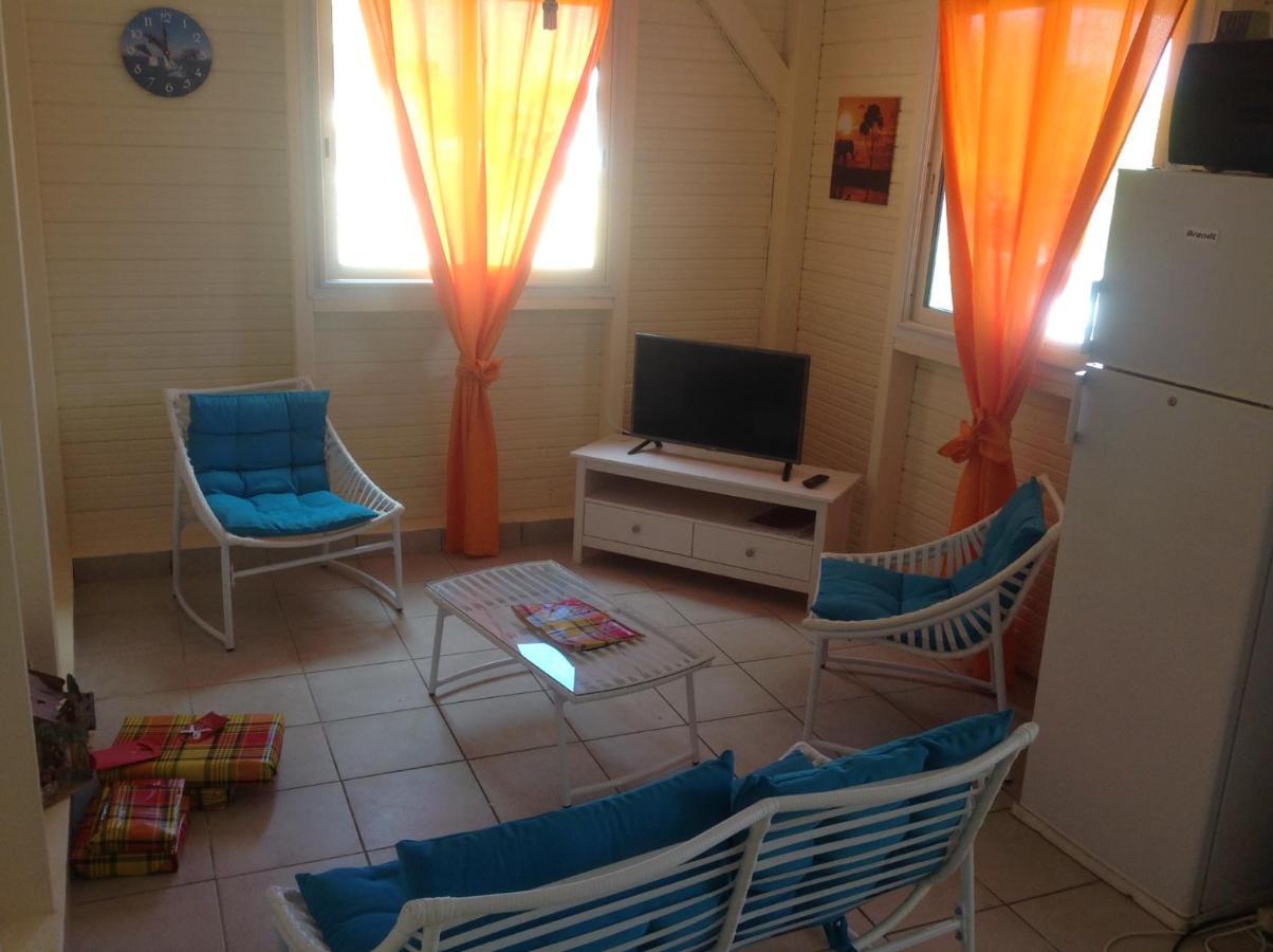 Location De Meubles Vila Morne-a-l'Eau Exterior foto